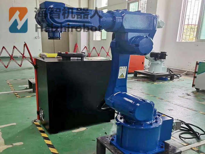 海智又?叒叕接單了！機(jī)器人餐具噴漆
